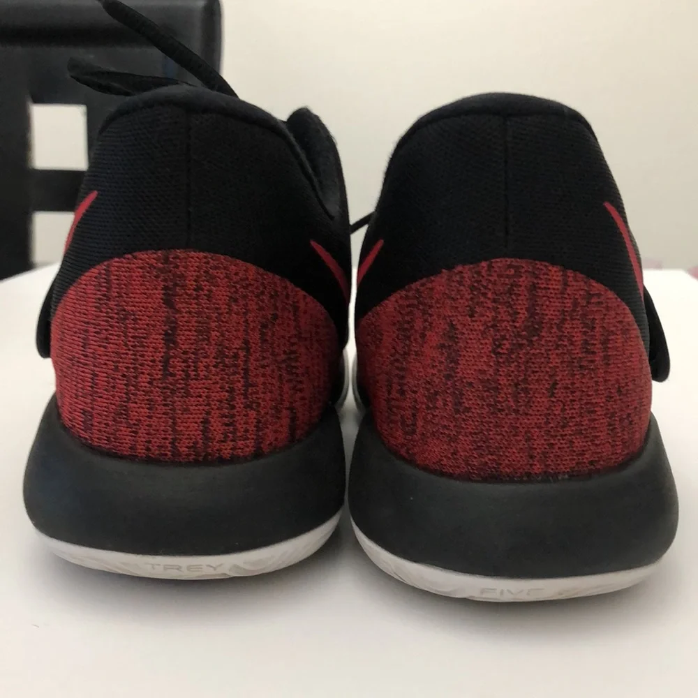 NIKE BOYS KD RED BLACK BASKETBALL SNEAKERS MENS-BOYS SIZE 6Y